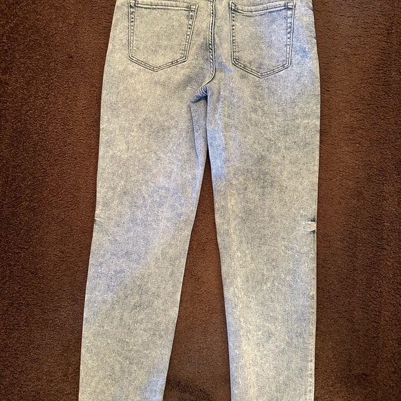 Brand New Buckle Jeans - Picture 5 of 7